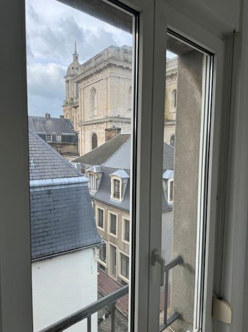Le Tiki De Notre-Dame - Duplex Vue Cathedrale Lägenhet Boulogne-sur-Mer Exteriör bild